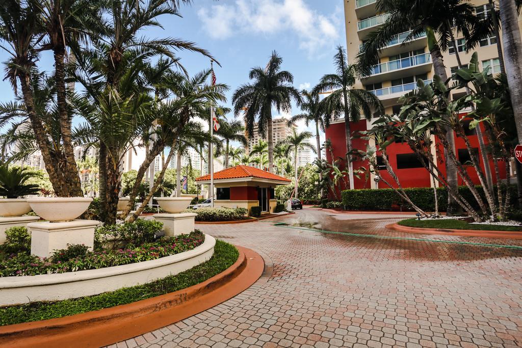 Sunny Isles Vacations Apartment Sunny Isles Beach Exterior photo