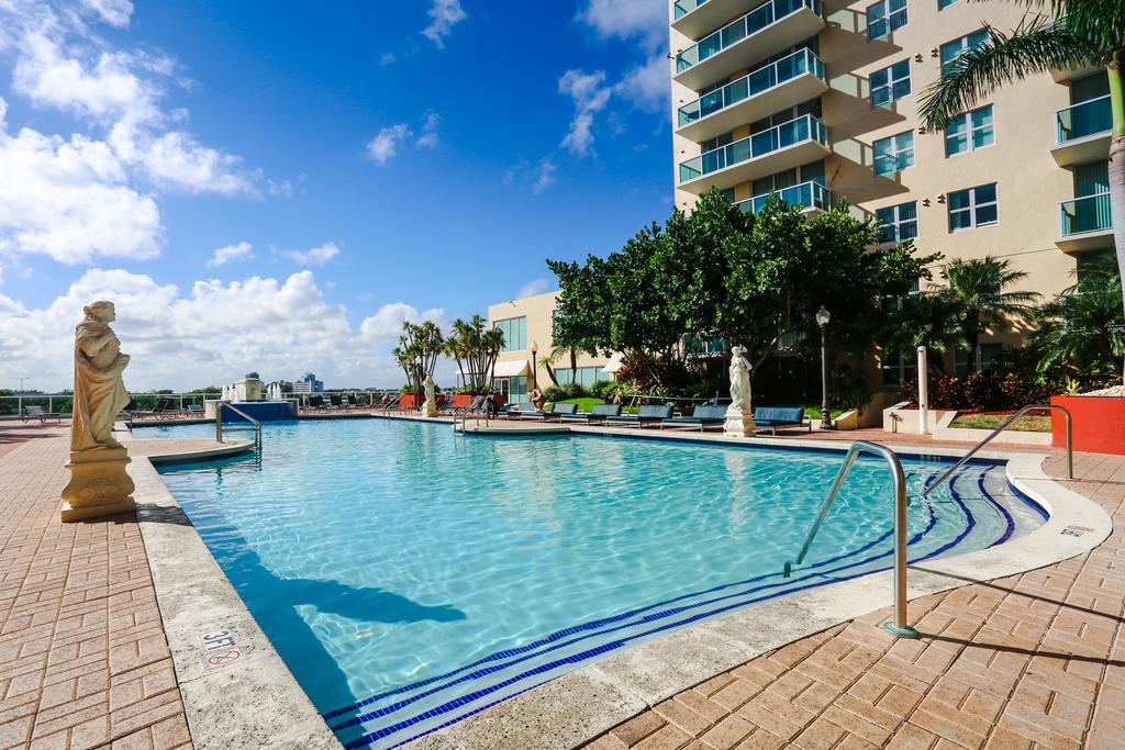 Sunny Isles Vacations Apartment Sunny Isles Beach Exterior photo